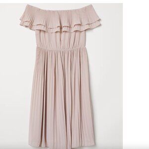H&M Pleated Off-Shoulder Knee Length Dress